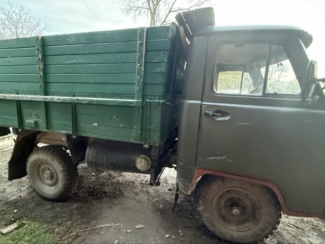 Зеленый УАЗ 3303, объемом двигателя 2.5 л и пробегом 300 тыс. км за 1800 $, фото 3 на Automoto.ua