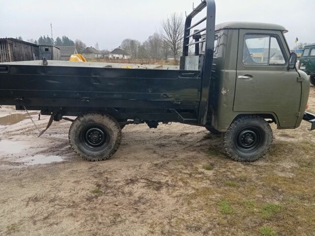 Зелений УАЗ 3303, об'ємом двигуна 2.4 л та пробігом 2 тис. км за 5593 $, фото 2 на Automoto.ua