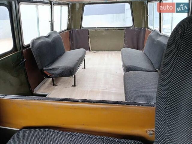 Зеленый УАЗ 3303, объемом двигателя 2.45 л и пробегом 100 тыс. км за 1800 $, фото 3 на Automoto.ua