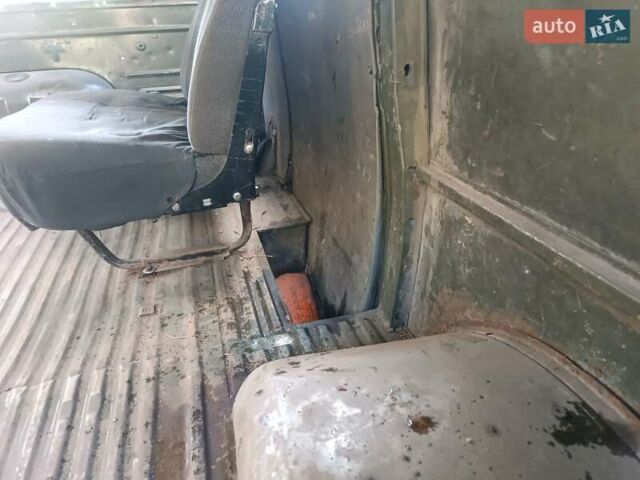 Зеленый УАЗ 3303, объемом двигателя 2.9 л и пробегом 180 тыс. км за 1500 $, фото 3 на Automoto.ua