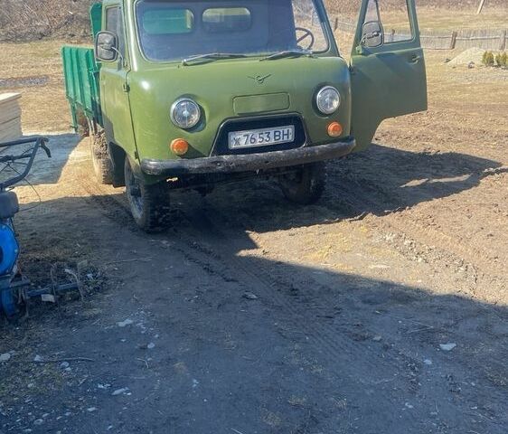 Зеленый УАЗ 3303, объемом двигателя 2.4 л и пробегом 350 тыс. км за 2500 $, фото 4 на Automoto.ua