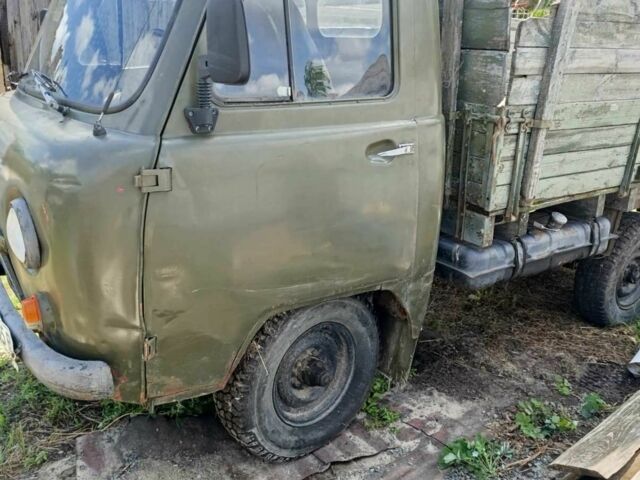 Зеленый УАЗ 3303, объемом двигателя 2.4 л и пробегом 100 тыс. км за 1500 $, фото 2 на Automoto.ua