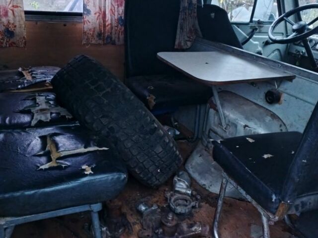 Сірий УАЗ 3309, об'ємом двигуна 2.4 л та пробігом 85 тис. км за 1993 $, фото 2 на Automoto.ua