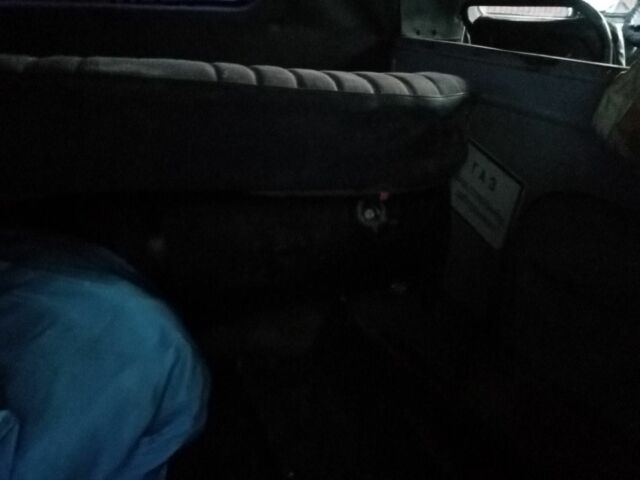 Белый УАЗ 3741, объемом двигателя 2.5 л и пробегом 82 тыс. км за 1836 $, фото 14 на Automoto.ua