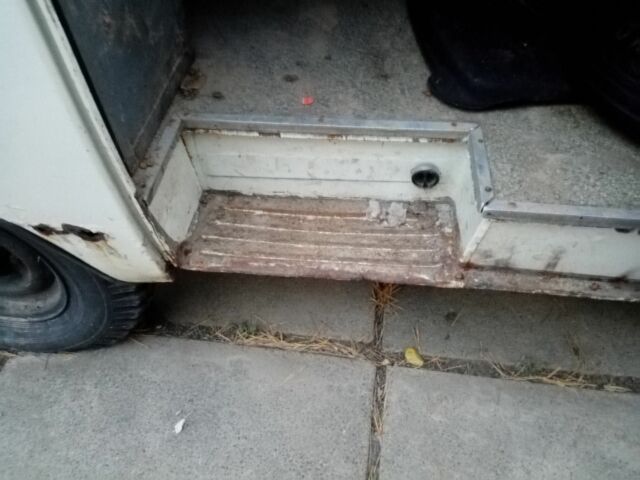 Белый УАЗ 3741, объемом двигателя 2.5 л и пробегом 82 тыс. км за 1836 $, фото 11 на Automoto.ua