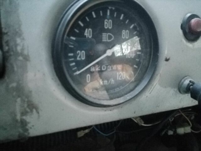 Белый УАЗ 3741, объемом двигателя 2.5 л и пробегом 82 тыс. км за 1836 $, фото 2 на Automoto.ua