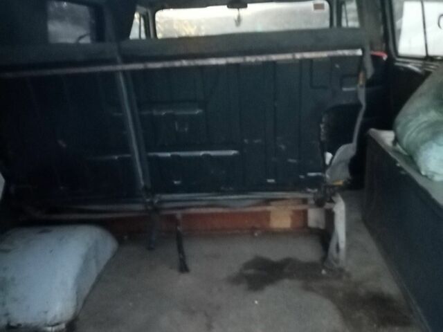 Белый УАЗ 3741, объемом двигателя 2.5 л и пробегом 82 тыс. км за 1836 $, фото 7 на Automoto.ua