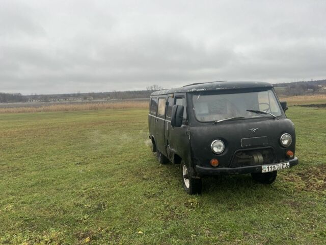 Черный УАЗ 3741, объемом двигателя 2.4 л и пробегом 80 тыс. км за 2377 $, фото 3 на Automoto.ua