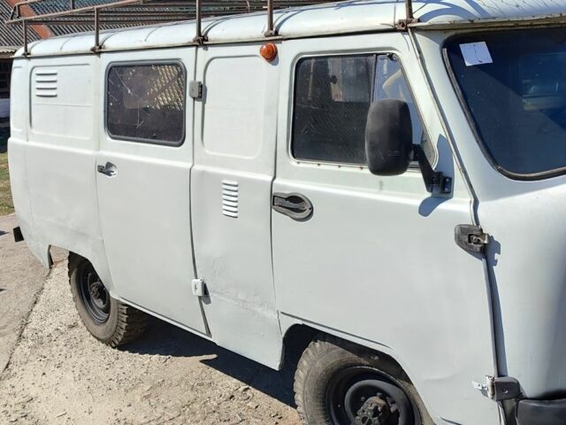 Серый УАЗ 3741, объемом двигателя 2.4 л и пробегом 3 тыс. км за 1700 $, фото 2 на Automoto.ua
