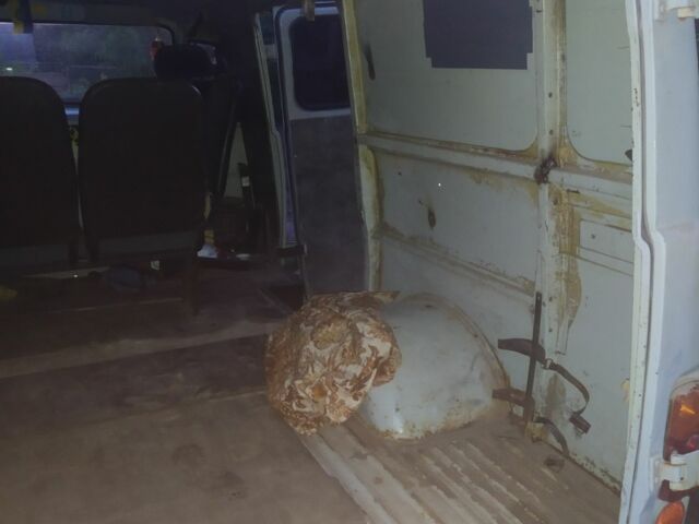 Серый УАЗ 3741, объемом двигателя 2.4 л и пробегом 268 тыс. км за 1500 $, фото 8 на Automoto.ua