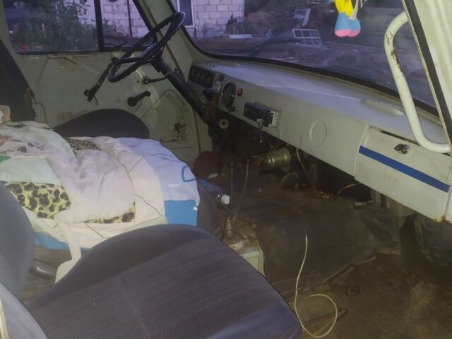 Серый УАЗ 3741, объемом двигателя 2.4 л и пробегом 268 тыс. км за 1500 $, фото 4 на Automoto.ua