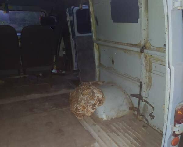 Сірий УАЗ 3741, об'ємом двигуна 2.4 л та пробігом 268 тис. км за 1500 $, фото 7 на Automoto.ua