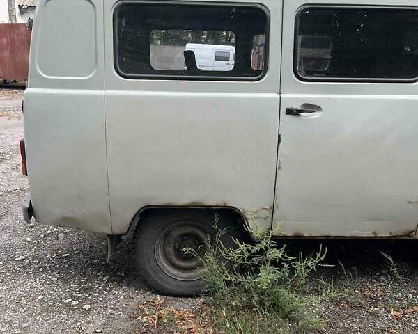 Серый УАЗ 3741, объемом двигателя 2.45 л и пробегом 532 тыс. км за 3500 $, фото 5 на Automoto.ua