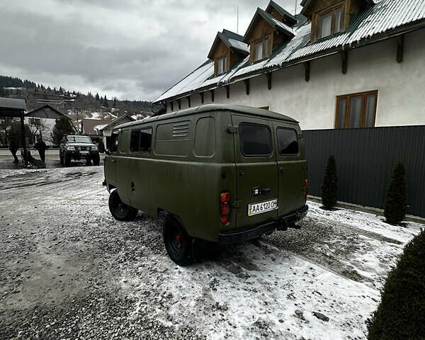 УАЗ 3741 2004 в Рахове на Automoto.ua Зеленый УАЗ 3741, объемом двигателя 2.9 л и пробегом 75 тыс. км за 5500 $, фото 8 на Automoto.ua