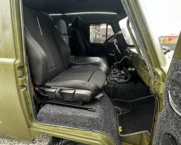 УАЗ 3741 2004 в Рахове на Automoto.ua Зеленый УАЗ 3741, объемом двигателя 2.9 л и пробегом 75 тыс. км за 5500 $, фото 5 на Automoto.ua