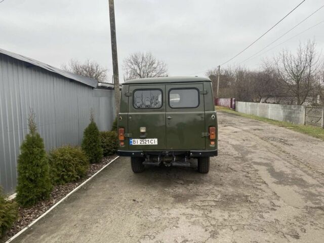 Зеленый УАЗ 3741, объемом двигателя 2.4 л и пробегом 100 тыс. км за 1800 $, фото 3 на Automoto.ua
