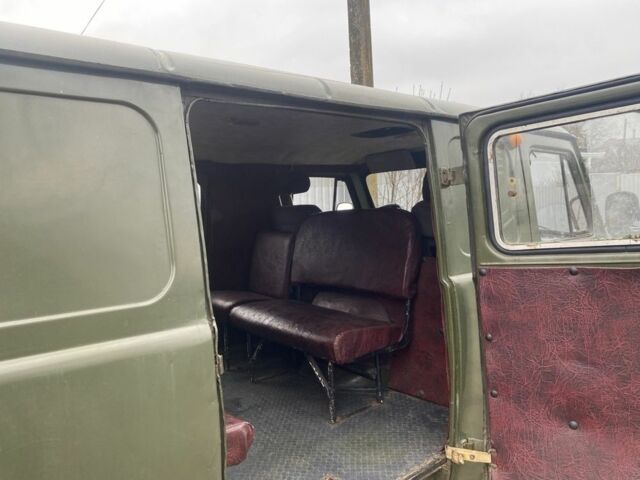 Зеленый УАЗ 3741, объемом двигателя 2.4 л и пробегом 100 тыс. км за 1800 $, фото 6 на Automoto.ua