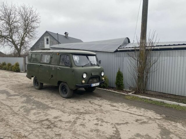 Зеленый УАЗ 3741, объемом двигателя 2.4 л и пробегом 100 тыс. км за 1800 $, фото 1 на Automoto.ua