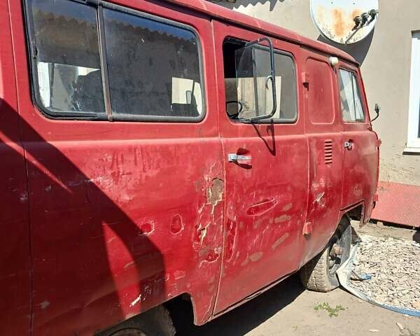 Красный УАЗ 39062, объемом двигателя 2.5 л и пробегом 327 тыс. км за 1000 $, фото 3 на Automoto.ua
