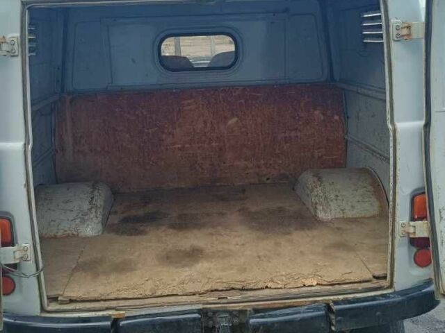 Серый УАЗ 3909 Фермер, объемом двигателя 2.4 л и пробегом 415 тыс. км за 1124 $, фото 8 на Automoto.ua