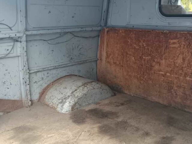 Серый УАЗ 3909 Фермер, объемом двигателя 2.4 л и пробегом 415 тыс. км за 1124 $, фото 9 на Automoto.ua