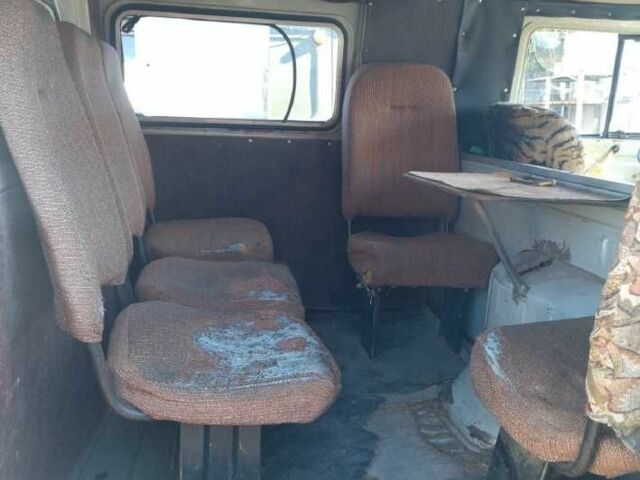 Серый УАЗ 3909 Фермер, объемом двигателя 2.4 л и пробегом 310 тыс. км за 1124 $, фото 9 на Automoto.ua