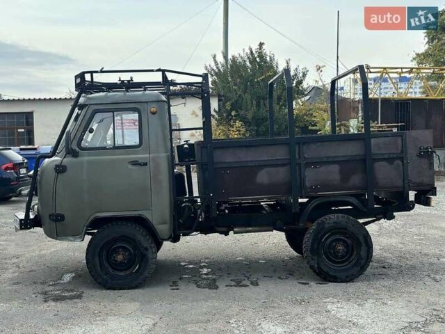 УАЗ 452 груз., объемом двигателя 2.7 л и пробегом 2 тыс. км за 8500 $, фото 1 на Automoto.ua