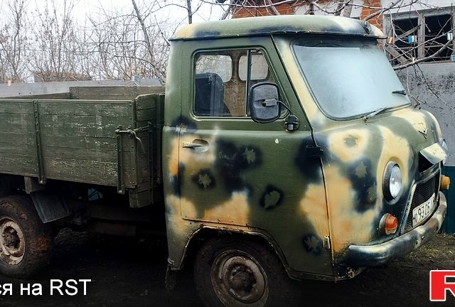 УАЗ 452, объемом двигателя 2.4 л и пробегом 0 тыс. км за 2200 $, фото 1 на Automoto.ua