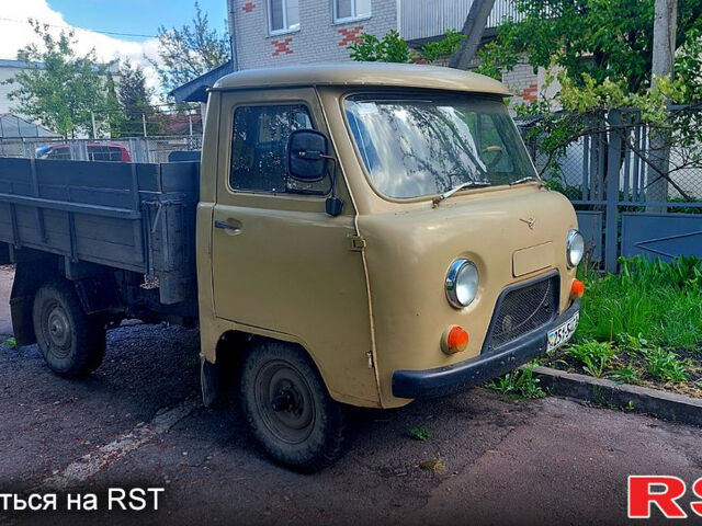 УАЗ 452, объемом двигателя 2.5 л и пробегом 0 тыс. км за 1900 $, фото 2 на Automoto.ua