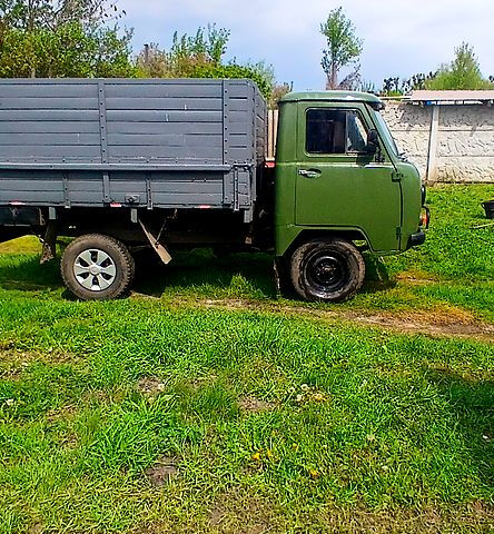 УАЗ 452, объемом двигателя 2.4 л и пробегом 0 тыс. км за 1500 $, фото 1 на Automoto.ua