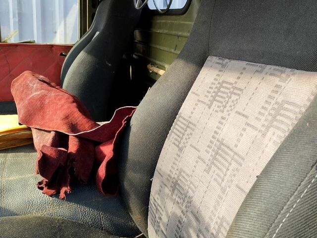 УАЗ 452, об'ємом двигуна 2.5 л та пробігом 100 тис. км за 1000 $, фото 4 на Automoto.ua