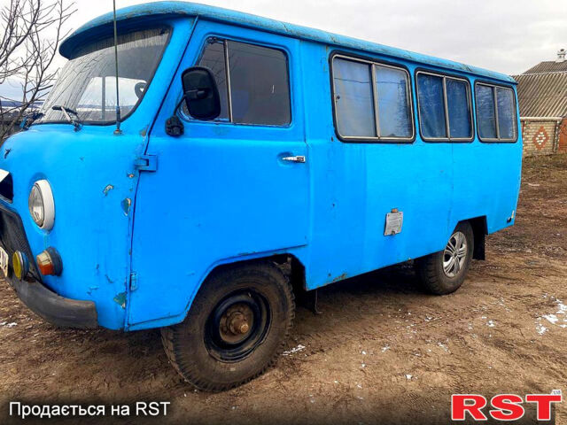 УАЗ 452, объемом двигателя 2.4 л и пробегом 150 тыс. км за 1500 $, фото 3 на Automoto.ua