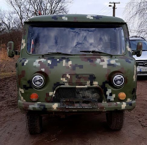 УАЗ 452, объемом двигателя 2.4 л и пробегом 120 тыс. км за 1800 $, фото 1 на Automoto.ua