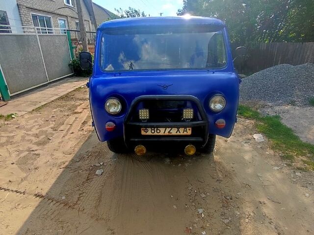УАЗ 452, об'ємом двигуна 3 л та пробігом 250 тис. км за 900 $, фото 2 на Automoto.ua