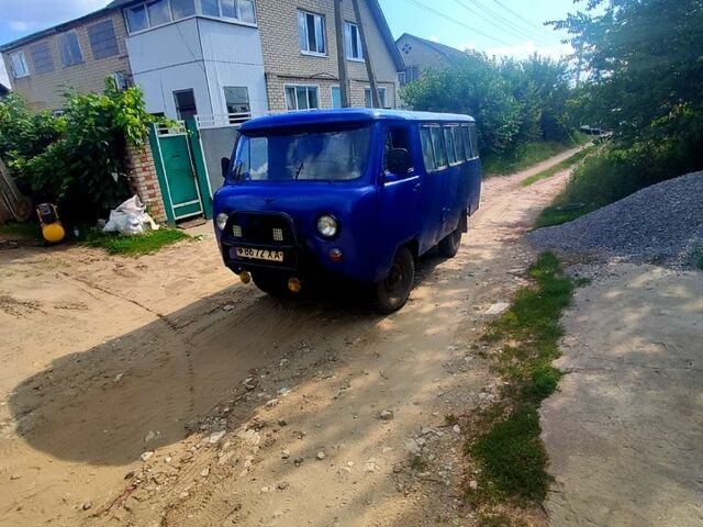 УАЗ 452, об'ємом двигуна 3 л та пробігом 250 тис. км за 900 $, фото 1 на Automoto.ua