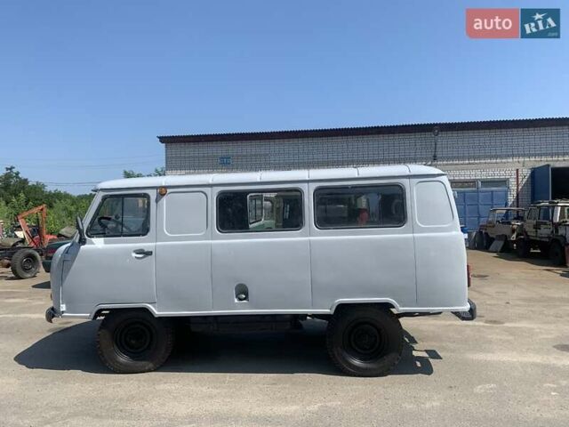 Білий УАЗ 452 пас, об'ємом двигуна 2.5 л та пробігом 88 тис. км за 2500 $, фото 4 на Automoto.ua
