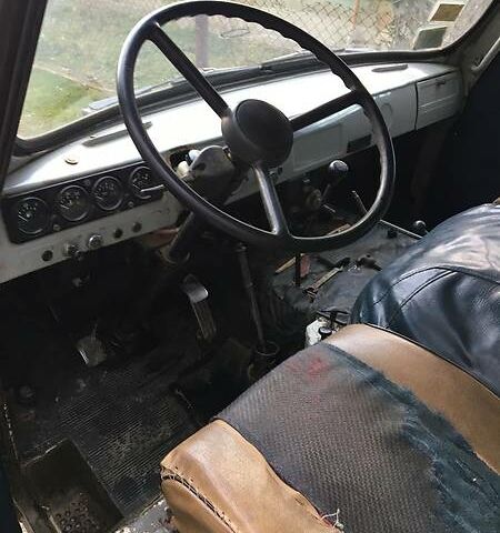 Зелений УАЗ 452 пас, об'ємом двигуна 2.4 л та пробігом 200 тис. км за 2200 $, фото 4 на Automoto.ua