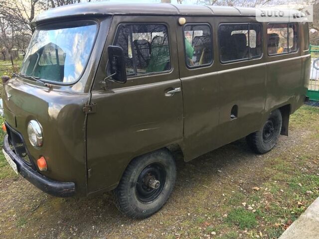Зелений УАЗ 452 пас, об'ємом двигуна 2.4 л та пробігом 200 тис. км за 2200 $, фото 2 на Automoto.ua