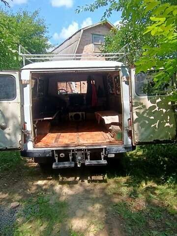 Серый УАЗ 452, объемом двигателя 2.4 л и пробегом 235 тыс. км за 2350 $, фото 6 на Automoto.ua