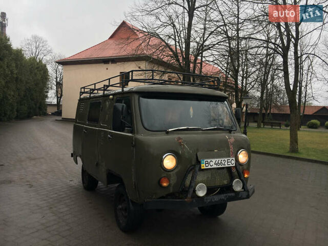 Зеленый УАЗ 452, объемом двигателя 2.4 л и пробегом 200 тыс. км за 2505 $, фото 1 на Automoto.ua