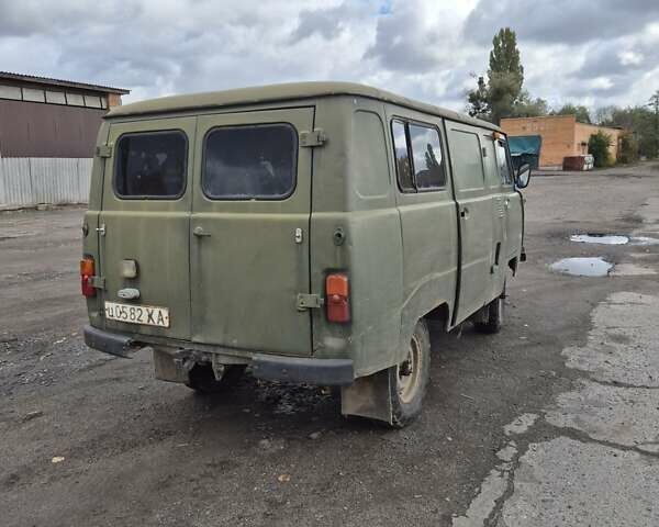 УАЗ 452 1984 у Ахтырке на Automoto.ua Зелений УАЗ 452, об'ємом двигуна 2.44 л та пробігом 111 тис. км за 1200 $, фото 5 на Automoto.ua