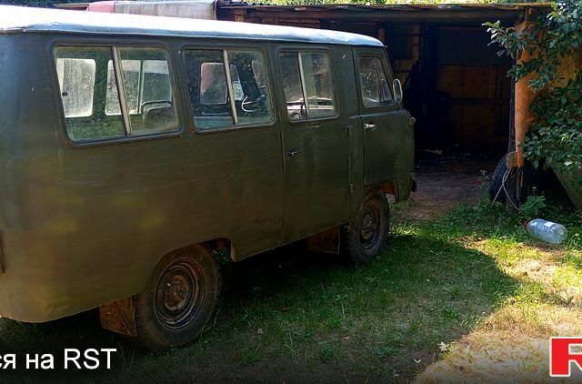 Зеленый УАЗ 452, объемом двигателя 2.4 л и пробегом 92 тыс. км за 2500 $, фото 6 на Automoto.ua