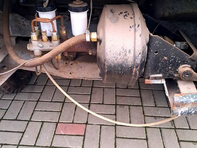 Зеленый УАЗ 452, объемом двигателя 2.5 л и пробегом 500 тыс. км за 1100 $, фото 4 на Automoto.ua