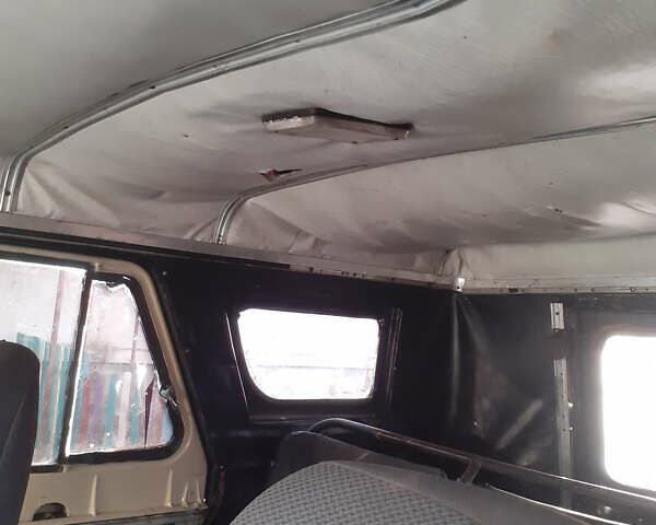 Бежевий УАЗ 469, об'ємом двигуна 2.4 л та пробігом 120 тис. км за 1550 $, фото 4 на Automoto.ua