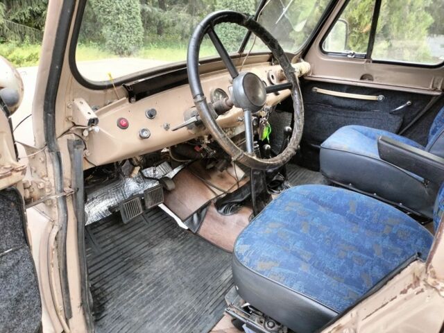 Бежевый УАЗ 469, объемом двигателя 2.45 л и пробегом 5 тыс. км за 3399 $, фото 1 на Automoto.ua