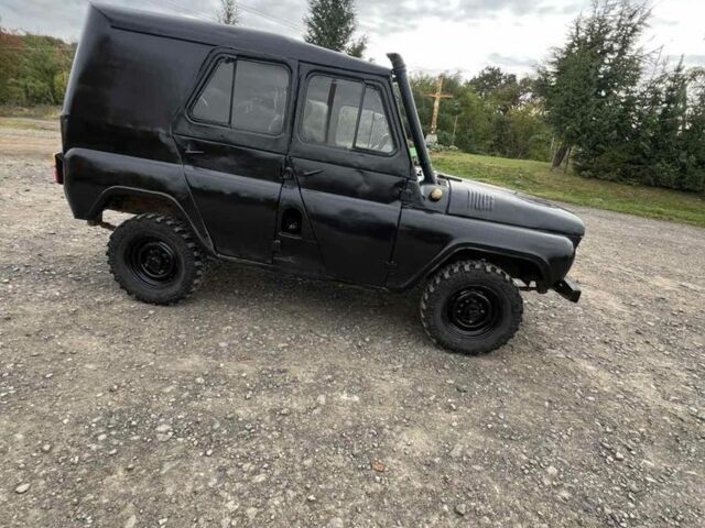 Чорний УАЗ 469, об'ємом двигуна 2.4 л та пробігом 150 тис. км за 2000 $, фото 3 на Automoto.ua