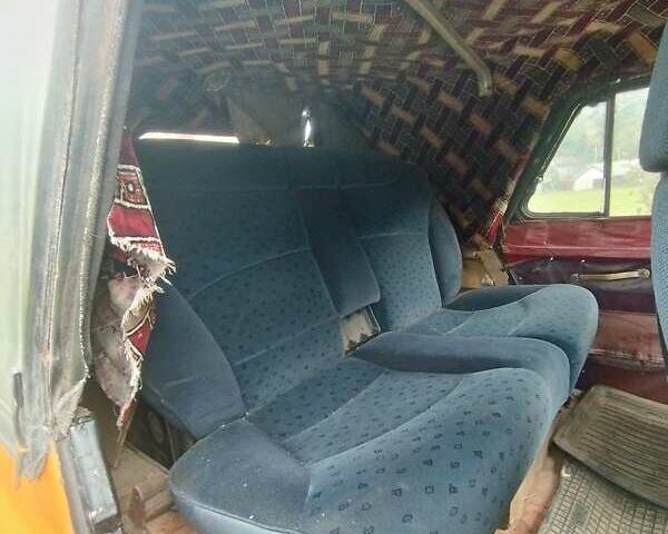 Желтый УАЗ 469, объемом двигателя 2.4 л и пробегом 75 тыс. км за 1950 $, фото 4 на Automoto.ua