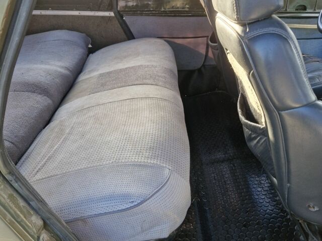 УАЗ 469 1978 в Тальном на Automoto.ua Зеленый УАЗ 469, объемом двигателя 2.4 л и пробегом 21 тыс. км за 2000 $, фото 6 на Automoto.ua