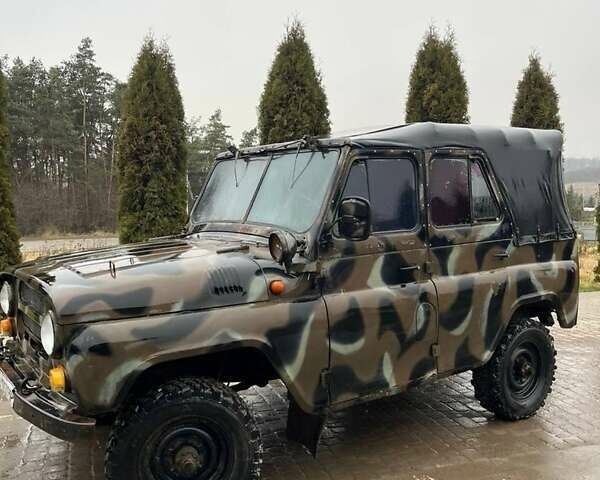 Зелений УАЗ 469, об'ємом двигуна 2.5 л та пробігом 100 тис. км за 2400 $, фото 1 на Automoto.ua