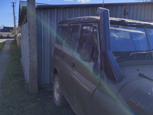 Зелений УАЗ 469, об'ємом двигуна 2.4 л та пробігом 300 тис. км за 3200 $, фото 1 на Automoto.ua